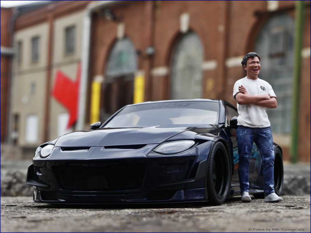 1:18 Nissan Fairlady Z - DarkBlue - Pandem Breitbau inkl. OVP